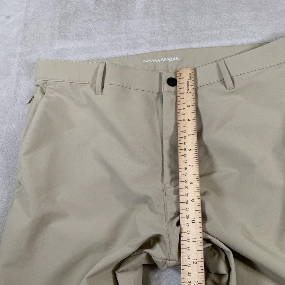 Banana Republic Pants Mens 36x29 Beige Straight Fit Performance Polyester Casual